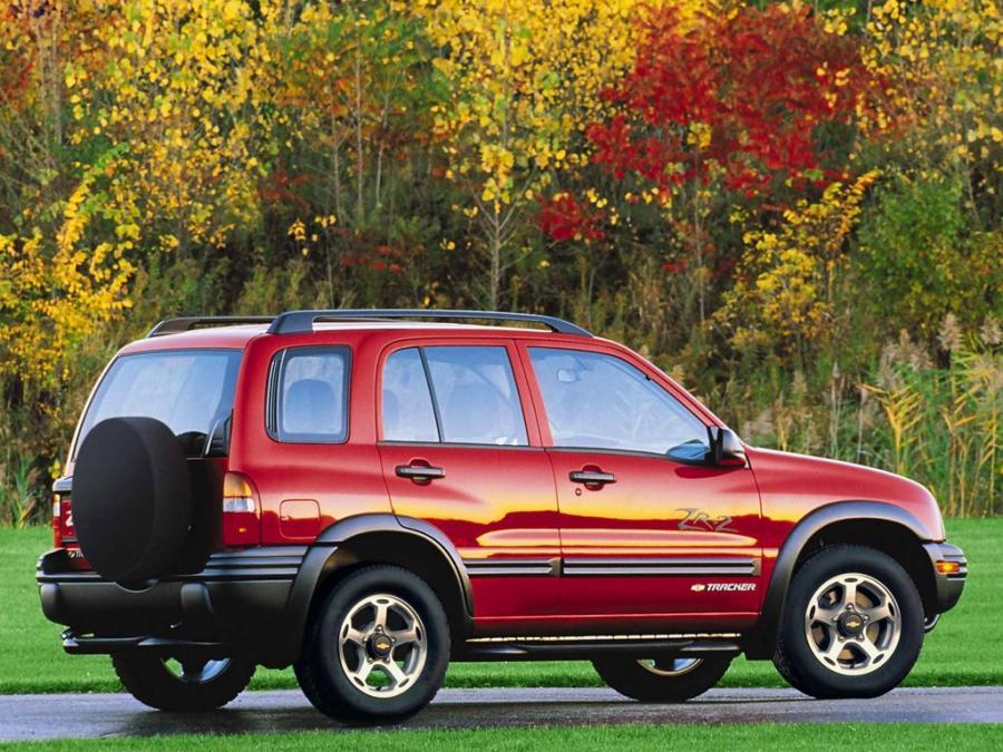  Chevrolet Tracker 1999 года  (фото 14 из 22)